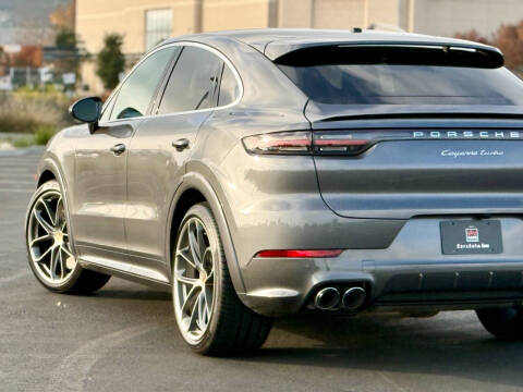 2020 Porsche Cayenne Turbo Coupe