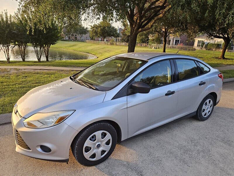 Silver 2012 Ford Focus S S 4dr Sedan 2