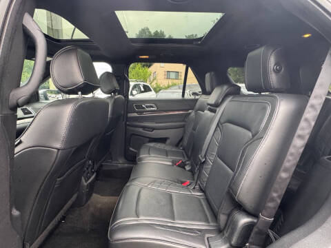 2017 Ford Explorer Platinum