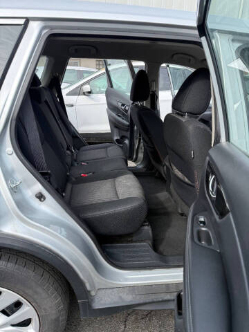 2017 Nissan Rogue S