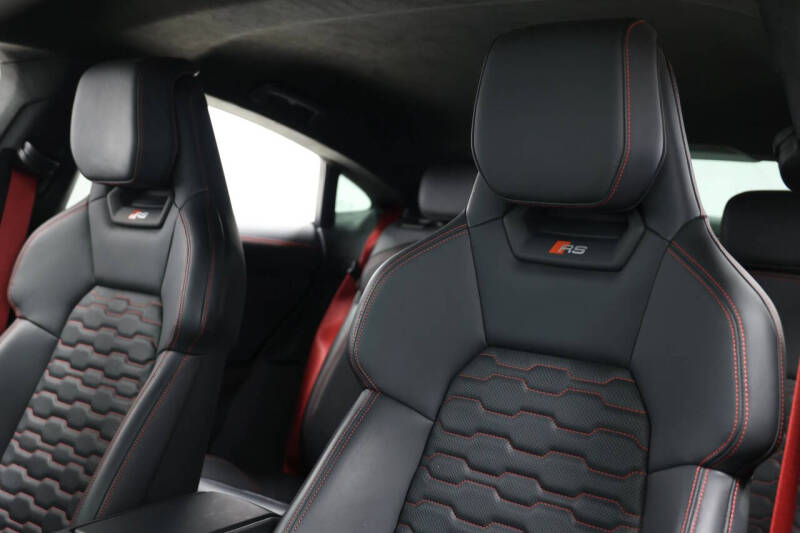 2022 Audi RS e-tron GT quattro