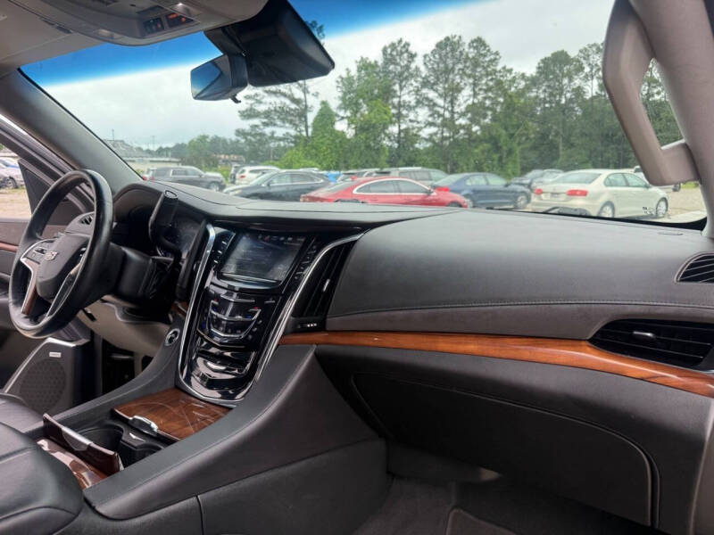 2017 Cadillac Escalade Premium Luxury