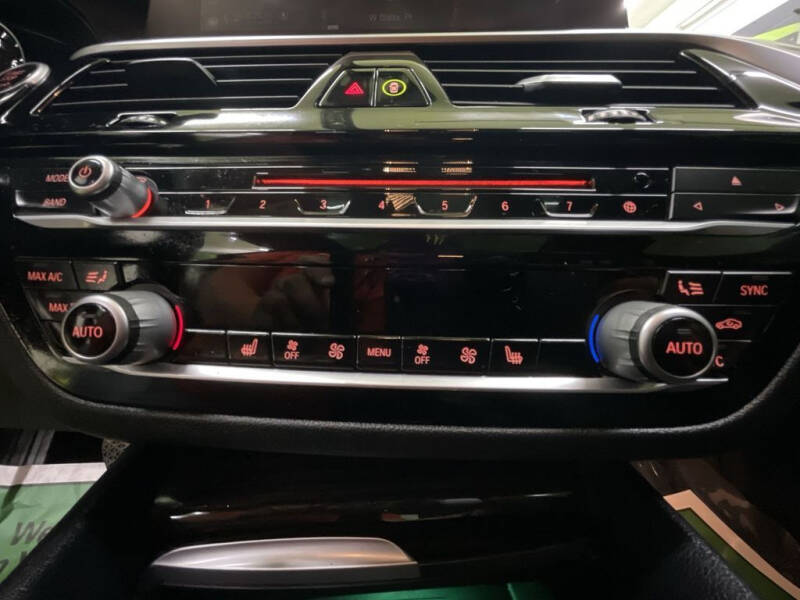 2019 BMW 5 Series 530i