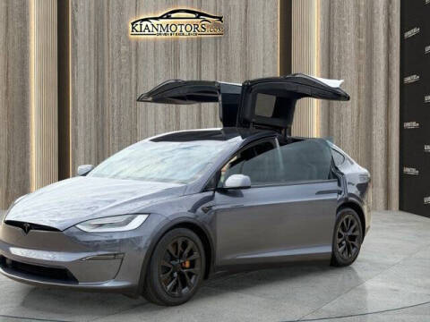 2023 Tesla Model X Standard Range