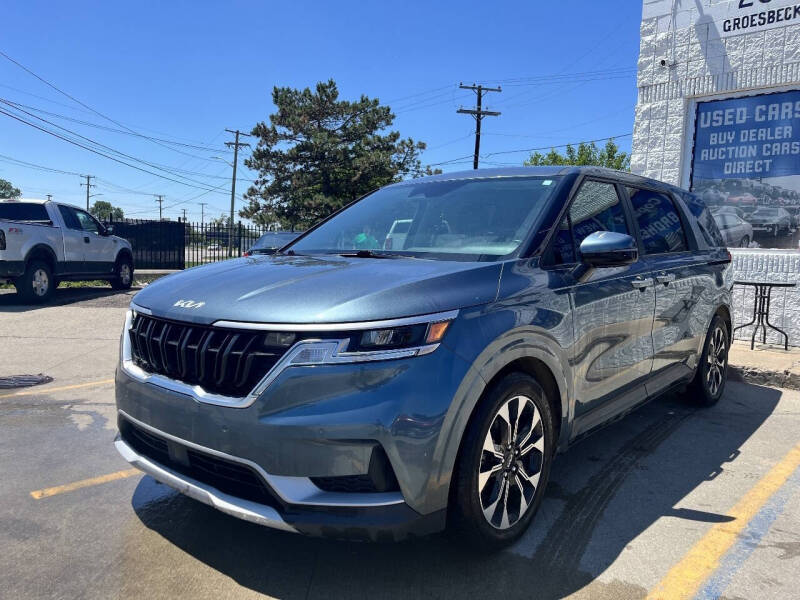 2022 Kia Sedona EX's photo