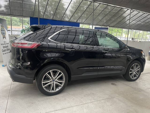 2022 Ford Edge Titanium