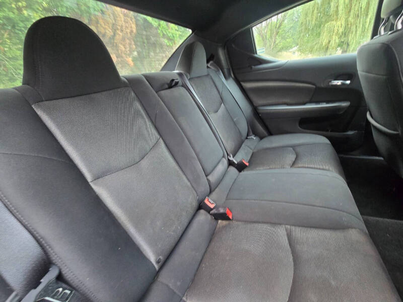 2014 Dodge Avenger SE