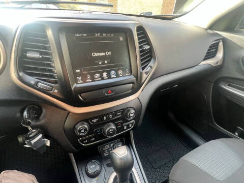 2017 Jeep Cherokee Latitude