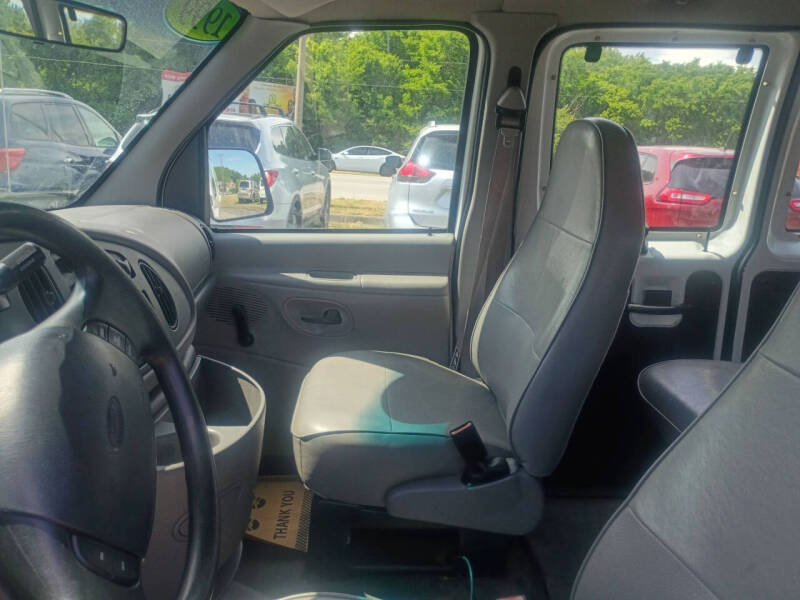 1999 Ford E-350