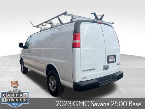 2023 GMC Savana 2500