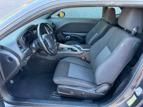 2021 Dodge Challenger SXT