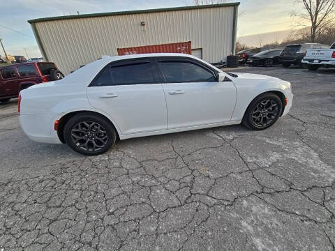 2018 Chrysler 300 S