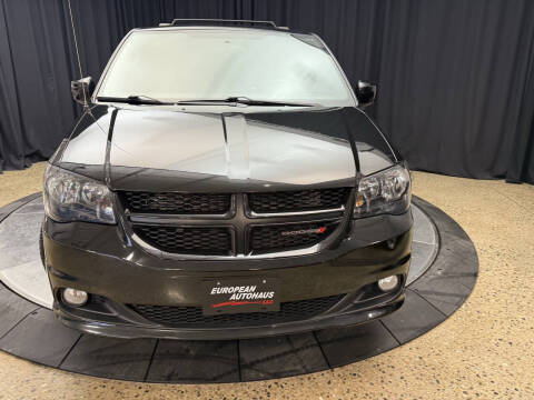 2016 Dodge Grand Caravan R/T