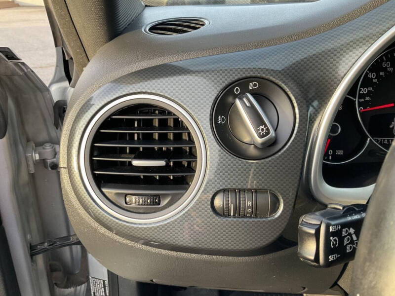 2012 Volkswagen Beetle