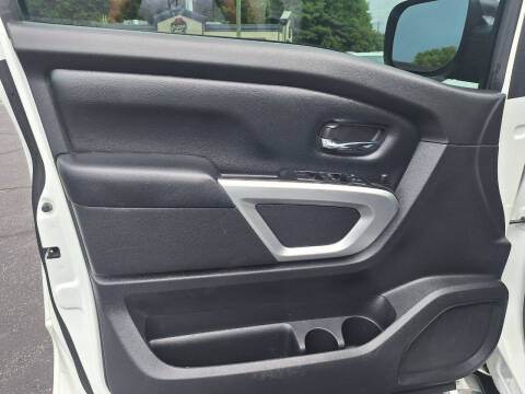 2019 Nissan Titan SV