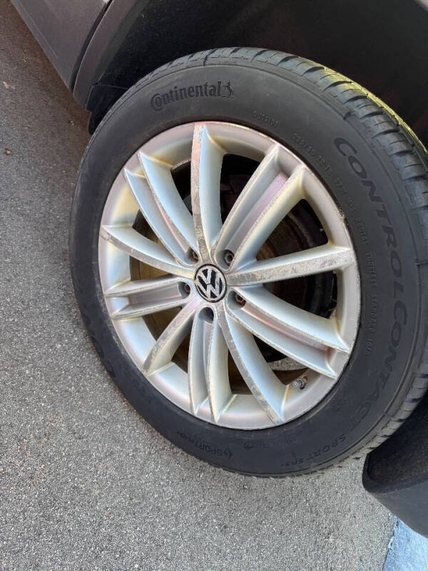 2011 Volkswagen Tiguan S