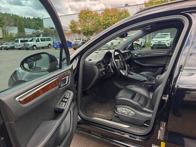 2017 Porsche Macan