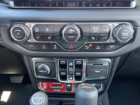 2025 Jeep Gladiator Mojave X