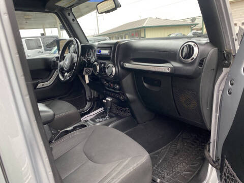 2016 Jeep Wrangler Unlimited Sahara 75th Anniversary