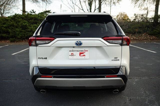 2022 Toyota RAV4 Hybrid SE