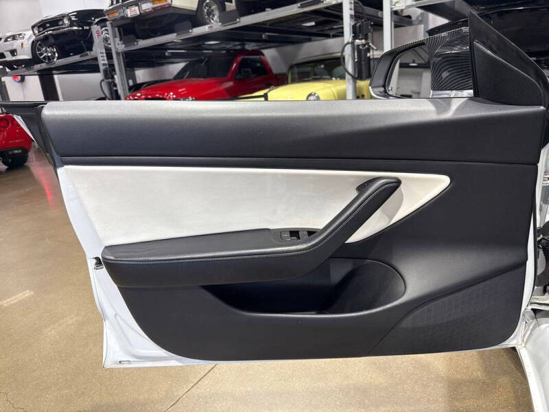 2020 Tesla Model 3 Performance