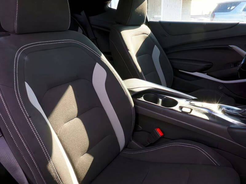 2023 Chevrolet Camaro LT