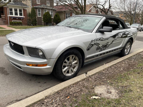 2007 Ford Mustang for sale at Apollo Motors INC in Chicago IL