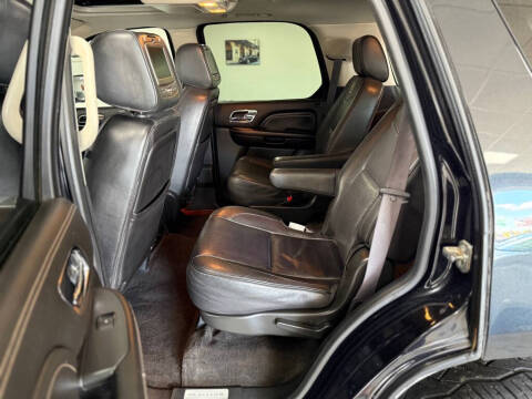 2013 Cadillac Escalade Platinum Edition