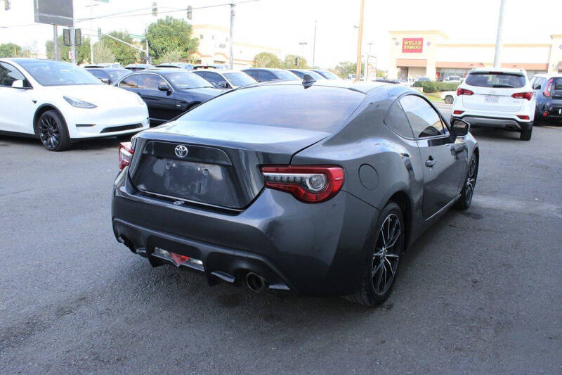2017 Toyota 86