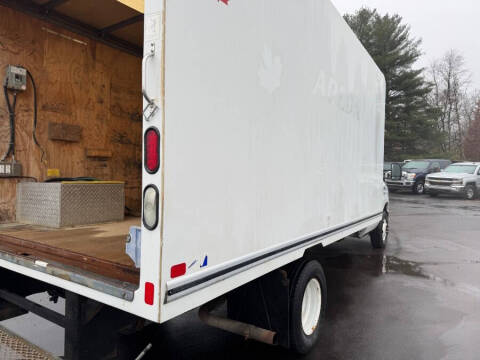 2018 Ford E-Series E-450 SD