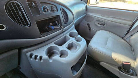 2001 Ford E-Series E-150