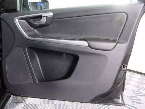 2017 Volvo XC60 T6 Dynamic