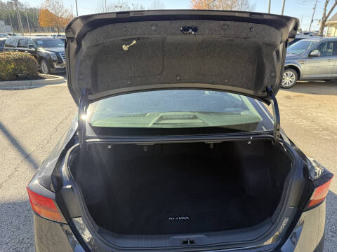 2022 Nissan Altima 2.5 SV