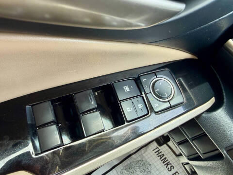 2017 Lexus IS 300