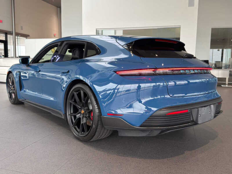 2023 Porsche Taycan GTS Sport Turismo