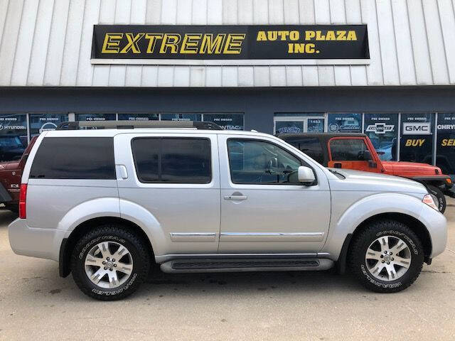 2011 Nissan Pathfinder for sale at Extreme Auto Plaza in Des Moines, IA