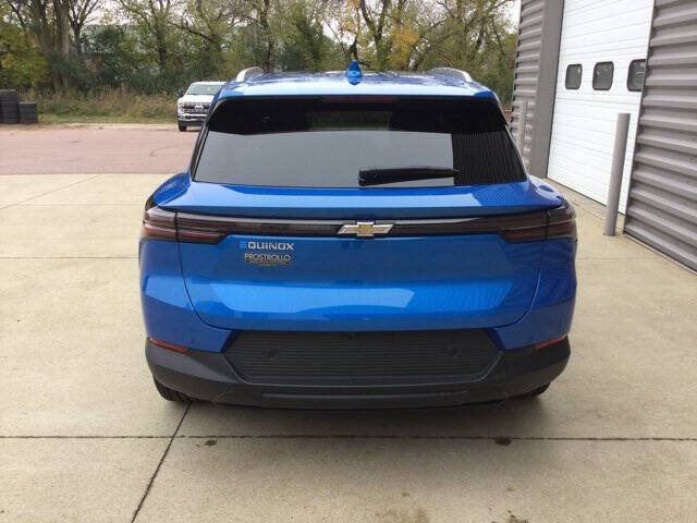 2026 Chevrolet Equinox EV LT 2