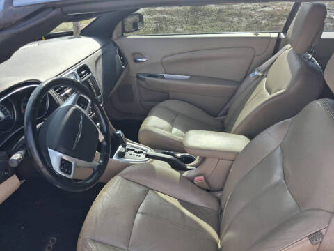 2011 Chrysler 200 Limited