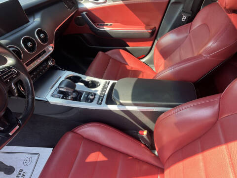 2021 Kia Stinger GT2