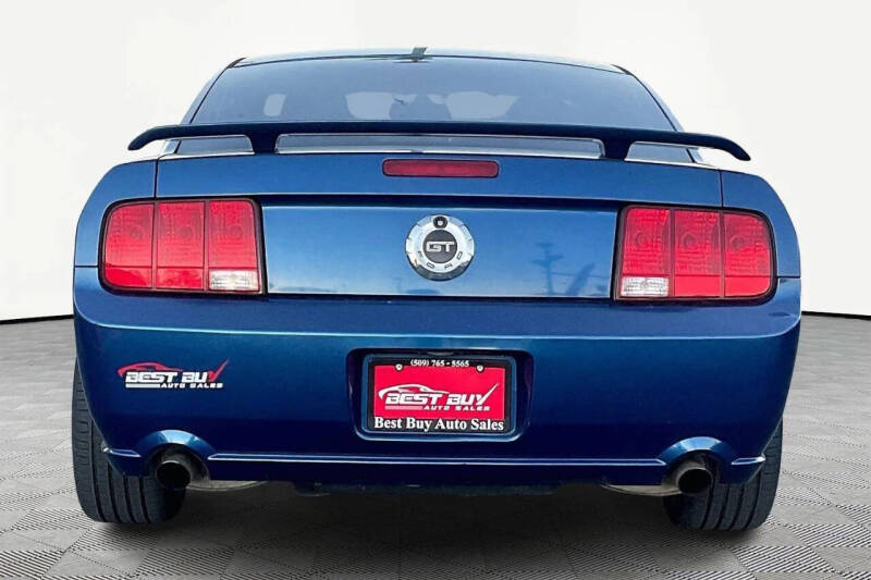 2006 Ford Mustang GT Deluxe