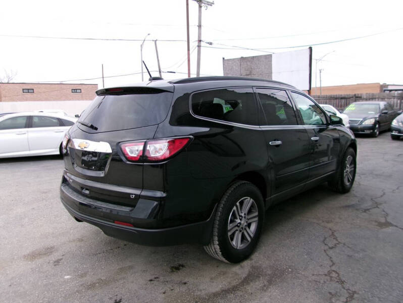 2017 Chevrolet Traverse LT