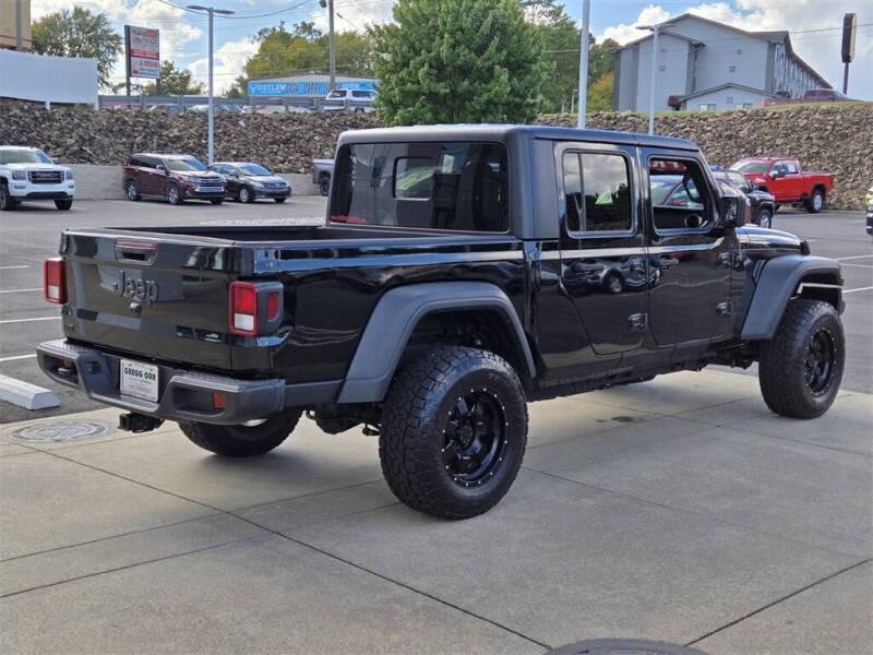2020 Jeep Gladiator Sport