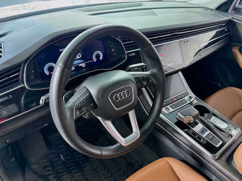 2022 Audi Q8 quattro Premium Plus 55 TFSI