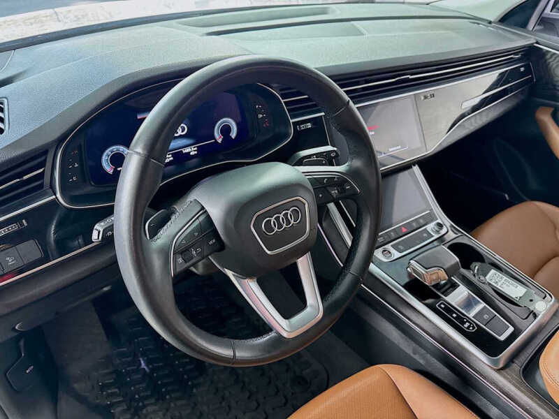 2022 Audi Q8 quattro Premium Plus 55 TFSI