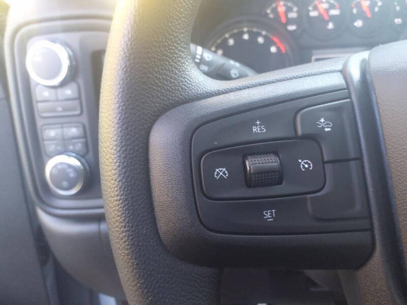 2025 GMC Sierra 2500HD Pro