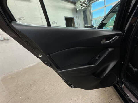 2018 Mazda MAZDA3 Sport