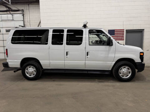 2013 Ford E-Series E-350 SD