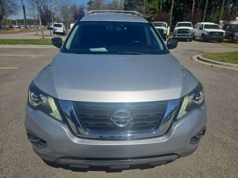 2018 Nissan Pathfinder SV