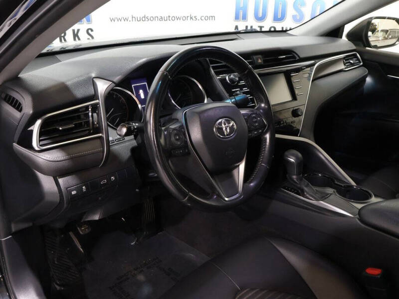 2018 Toyota Camry SE