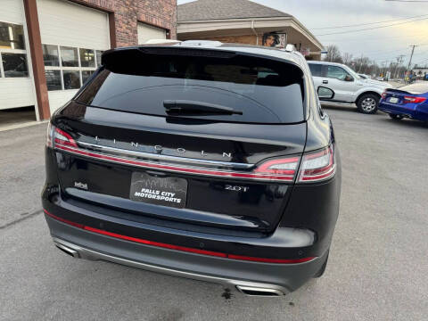 2019 Lincoln Nautilus Reserve